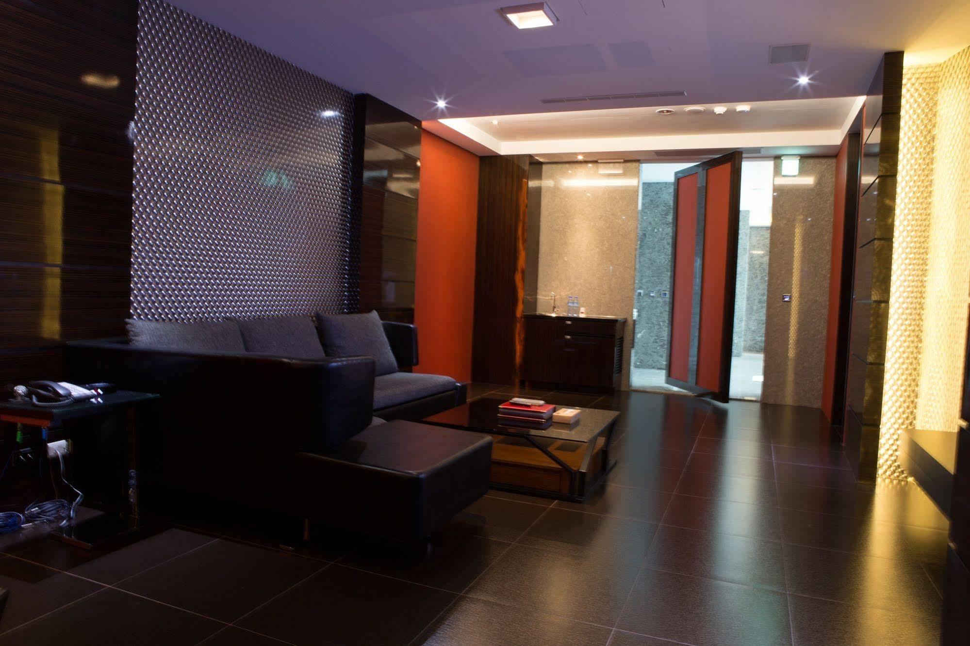 All-Ur Boutique Motel - Hualian Branch Ji'an Eksteriør bilde